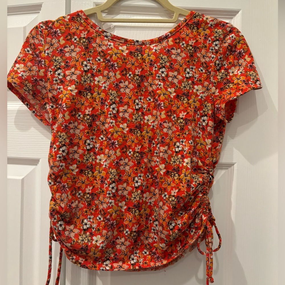 BCX crop top SMALL red floral